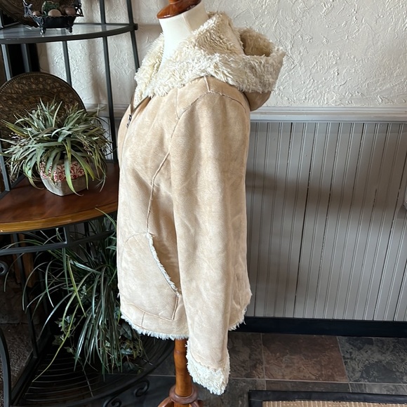 Smart Set Coat - Picture 4 of 8